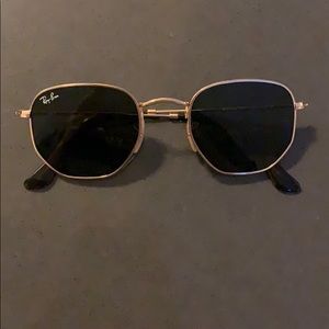 Ray Ban Hexagonal Flat Green Sunglasses